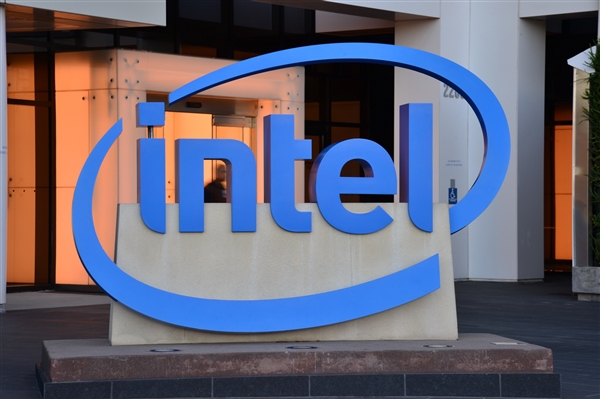 Intel公布新财报：净利润为42亿美元 同比下滑17%