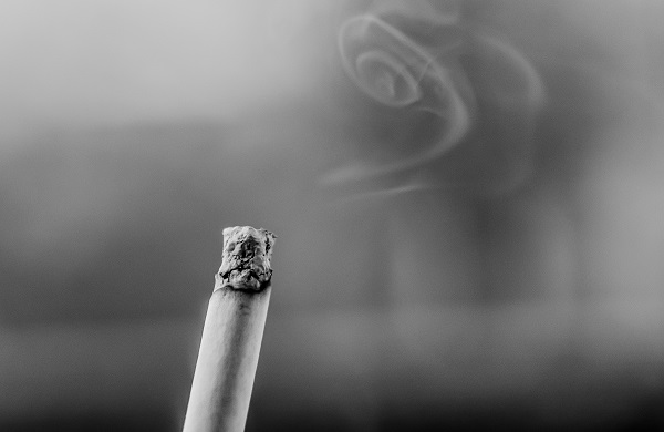 耶鲁大学的新研究重新引发了关于二手烟危害的辩论
