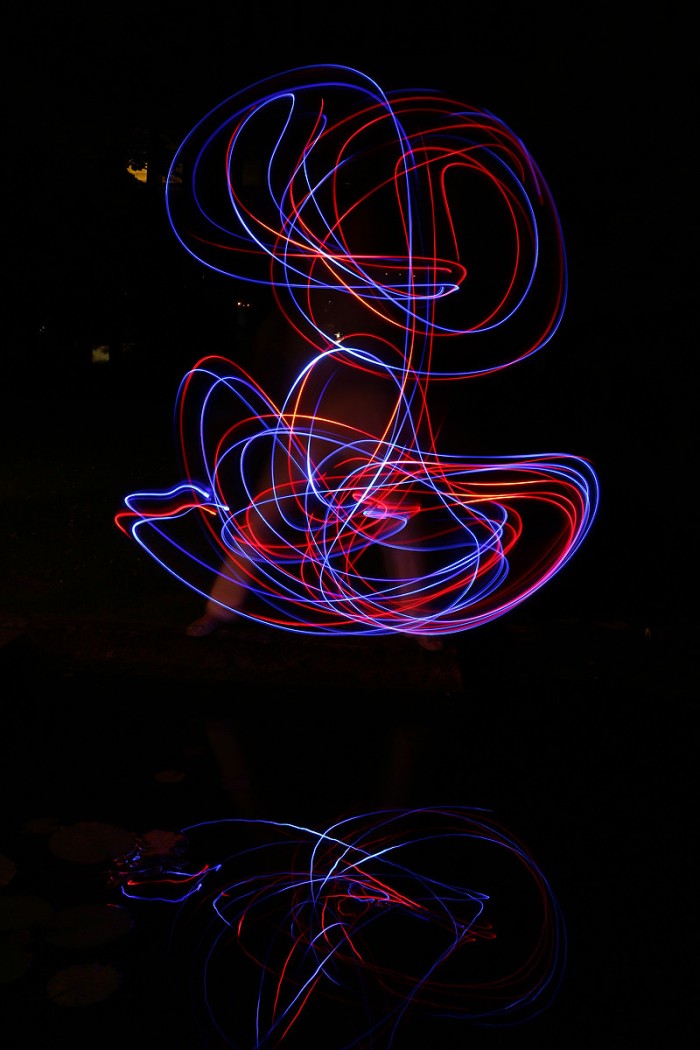 post-bilder-lightpainting-loop-quantum-gravity.jpg