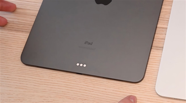 M2处理器新iPad Pro要来了！将升级4针触点：老用户最担心的事情出现
