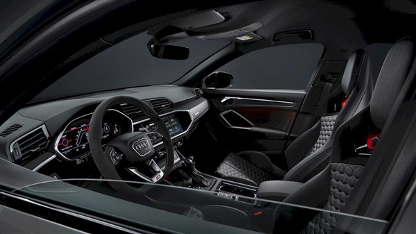搭载5缸发动机 奥迪RS Q3特别版官图发布：加速能力堪比超跑
