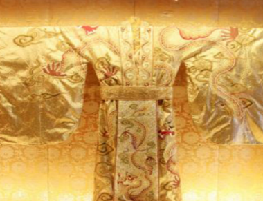宋朝皇帝的服饰之谜：为何不穿龙袍？