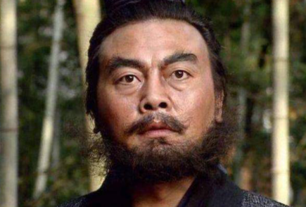 曹操给关羽什么好处（曹操对关羽礼遇有加，为何没能留住他呢？）