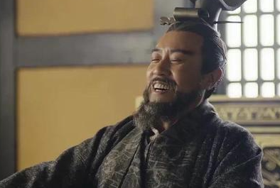 曹操与袁绍的大战叫什么（曹操和袁绍从小就一起玩，两人是如何反目的？）