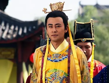 南明的第一任皇帝朱由崧，为何登基后要先造床呢？（新鲜出炉）