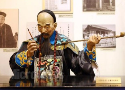 刘墉与纪昀都是清朝才子，两人的关系怎么样？（这都可以）