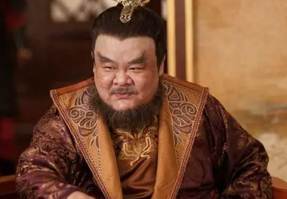 杨贵妃比自己小十几岁，安禄山为何请求当她的养子？（万万没想到）