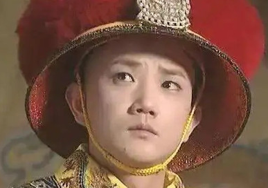 康熙有四位辅政大臣，为什么会变成鳌拜一家独大呢？（这都可以？）