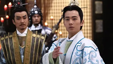 曹操要选择继承人，荀彧支持的人是曹丕还是曹植？（一看就会）