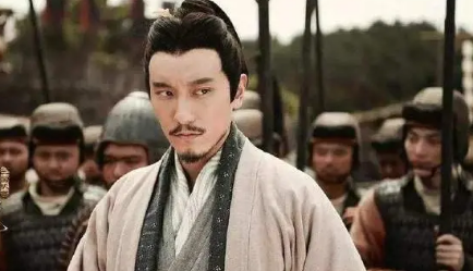 为何说郭嘉的才策谋略在前三国时期，还是鲜有对手的？（一篇读懂）