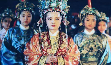 贾元春为什么会不喜林黛玉，选择支持薛宝钗？（学到了）