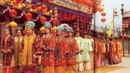 红楼梦中，王夫人为什么会选择缺席清虚观打醮？（这都可以？）