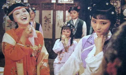 为何说没有王熙凤，就没有平儿，也成就不了贾琏？（燃爆了）