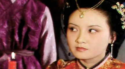 如果有一天王熙凤不强势了，还能在贾府风生水起吗？（越早知道越好）