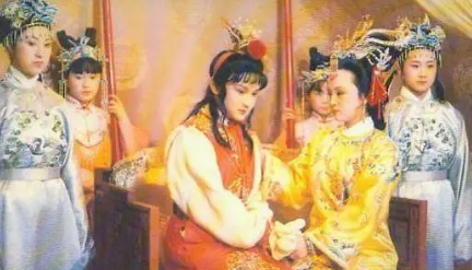 贾元春为何认为薛宝钗才是最合适贾宝玉的婚配人选？（原创）