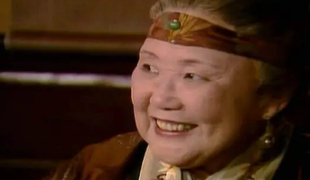 贾母如何在薛宝钗对贾宝玉使计时，将计就计的反击回去？（速看）