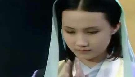 妙玉成为贾府的座上宾后，她如何用二字为自己洗白？（万万没想到）