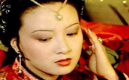 红楼梦中，王熙凤为何愿意伸出援手帮助司棋的母亲？（硬核推荐）