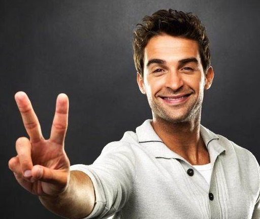 男人45-55岁是“养寿关键期”，这3个坏习惯，再喜欢也尽量改改 