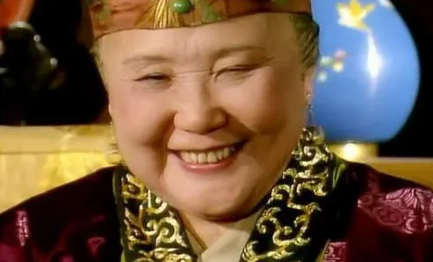 在贾宝玉婚配方面的问题上，为什么并不是林黛玉？（这都可以）