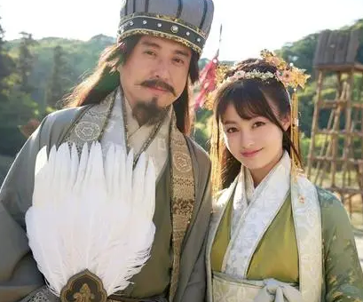 如果以十分制给黄月英打分 黄月英到底长得有多丑（这样也行？）