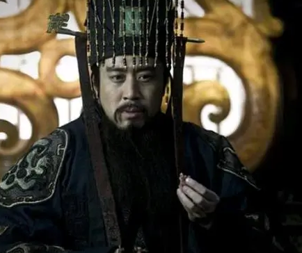 秦始皇死后扶苏身边就有三十万大军 扶苏为何看到圣旨就自杀了（奔走相告）