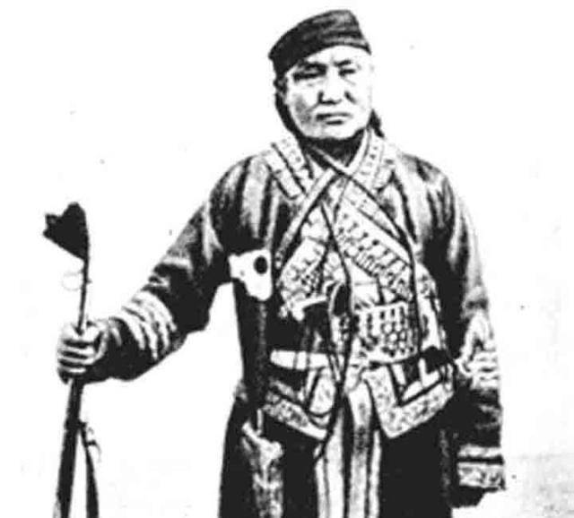 历史上最彪悍的土匪，其彪悍程度堪称传说，不是拉登而媲美拉登！