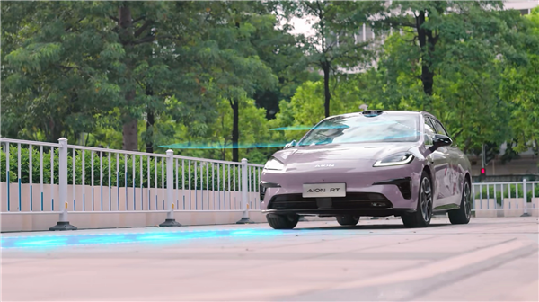 2024年新能源市场最火爆的车型来自于为年轻人造的车