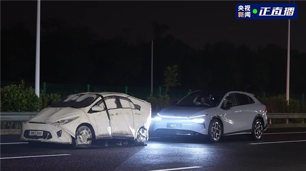 雷军钦点推荐的纯电SUV 全新小鹏G7上市：20.58万起