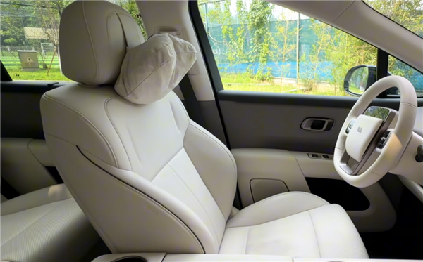 理想第一台纯电SUV登场！一文看完理想i8内饰亮点