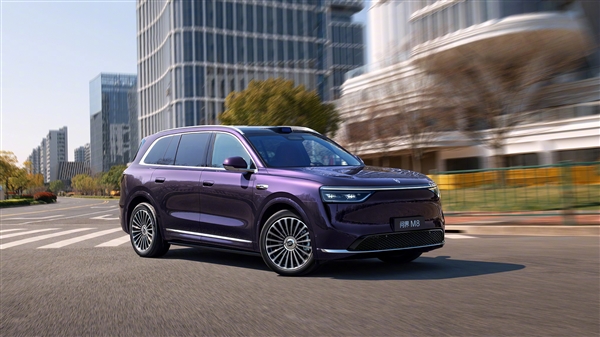 问界M8纯电版夜紫新配色登场：深邃优雅 一眼高级