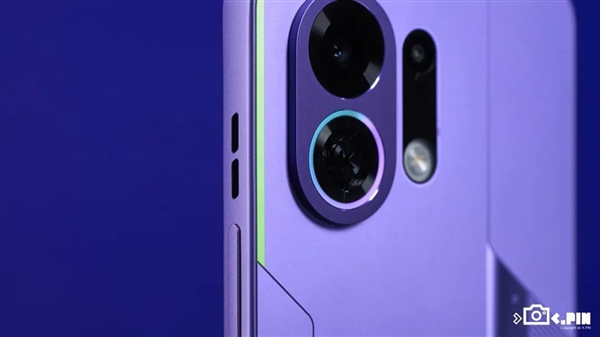 不到2000元带风扇还防水的手机 会让你上分更快吗