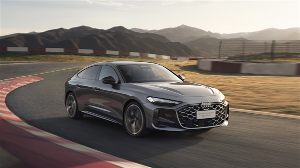 限时25.99万起 上汽奥迪A5L上市:第五代EA888+华为智驾