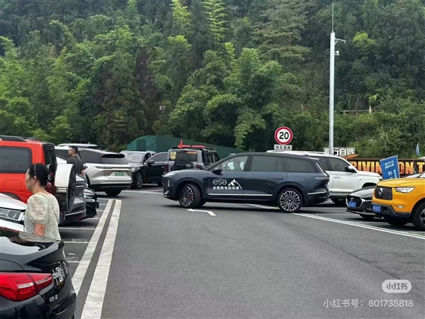 蔚来李斌在加班中过生日：吹响全新ES8冲锋号