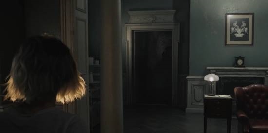 《生化危机9》女主新实机演示：直面白裙女怪物