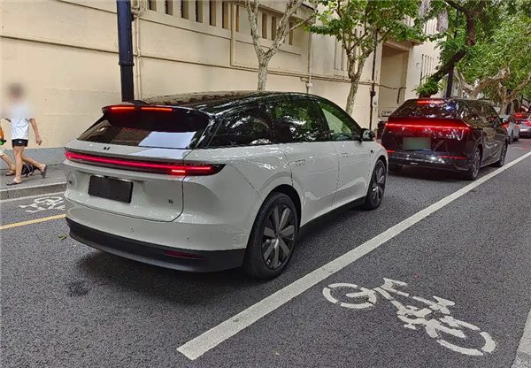 理想纯电路上最关键一环 全新i6实车曝光:预计售价25万级