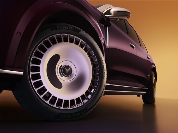 又一“国产劳斯莱斯” 岚图旗舰SUV官宣:配华为四激光雷达智驾