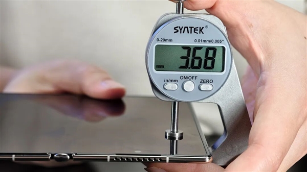 别人挤牙膏可能被骂 但三折叠情有可原