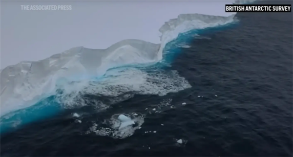 重达万亿吨!全球最大冰山A23a出现崩解迹象