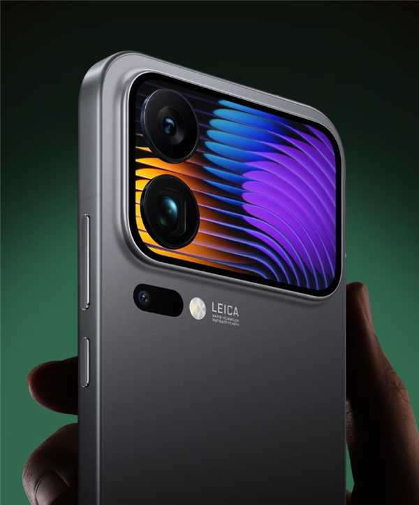 小米17系列刷跑分:多核近12000 稳赢iPhone 17 Pro