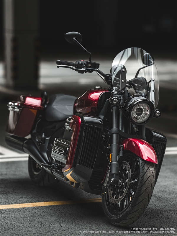 水平对置8缸机 长城灵魂巡航摩托车官图公布:黑红配帅炸了