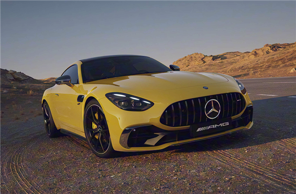配“地表最强量产四缸机” 全新AMG双门跑车上市:售价没破百!