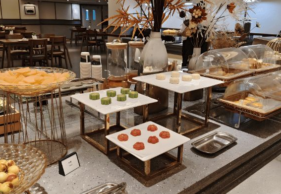 性价比天花板!武汉星级酒店推10元自助早餐:百种美食任选