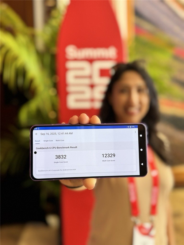 超越苹果A19 Pro!骁龙8 Elite Gen5多核成绩突破1.2万:史无前例