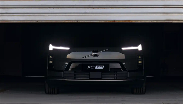 比指导价狂降15万 全新沃尔沃XC70插混SUV上市:26.99万起