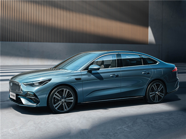 油耗2L级全球最低！吉利银河星耀6预售：7.98万起