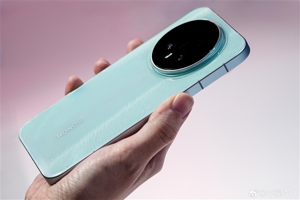 荣耀Magic8跑分破416万：手机行业第一次！