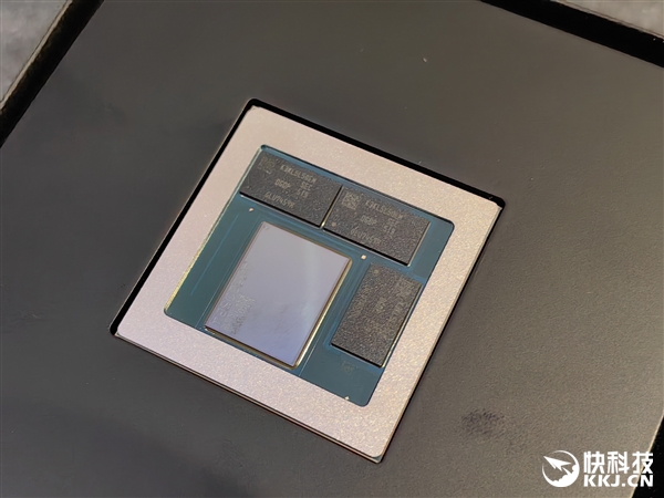 骁龙X2 Elite Extreme首发跑分！CPU/GPU/NPU全面绞杀AMD/Intel 只等生态成熟