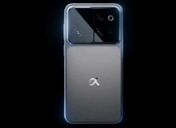 荣耀机器人手机ROBOT PHONE首次亮相：下一代终端新物种