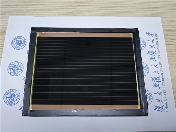 告别铅污染!复旦造出更环保的太阳能电池:还打破一项世界纪录